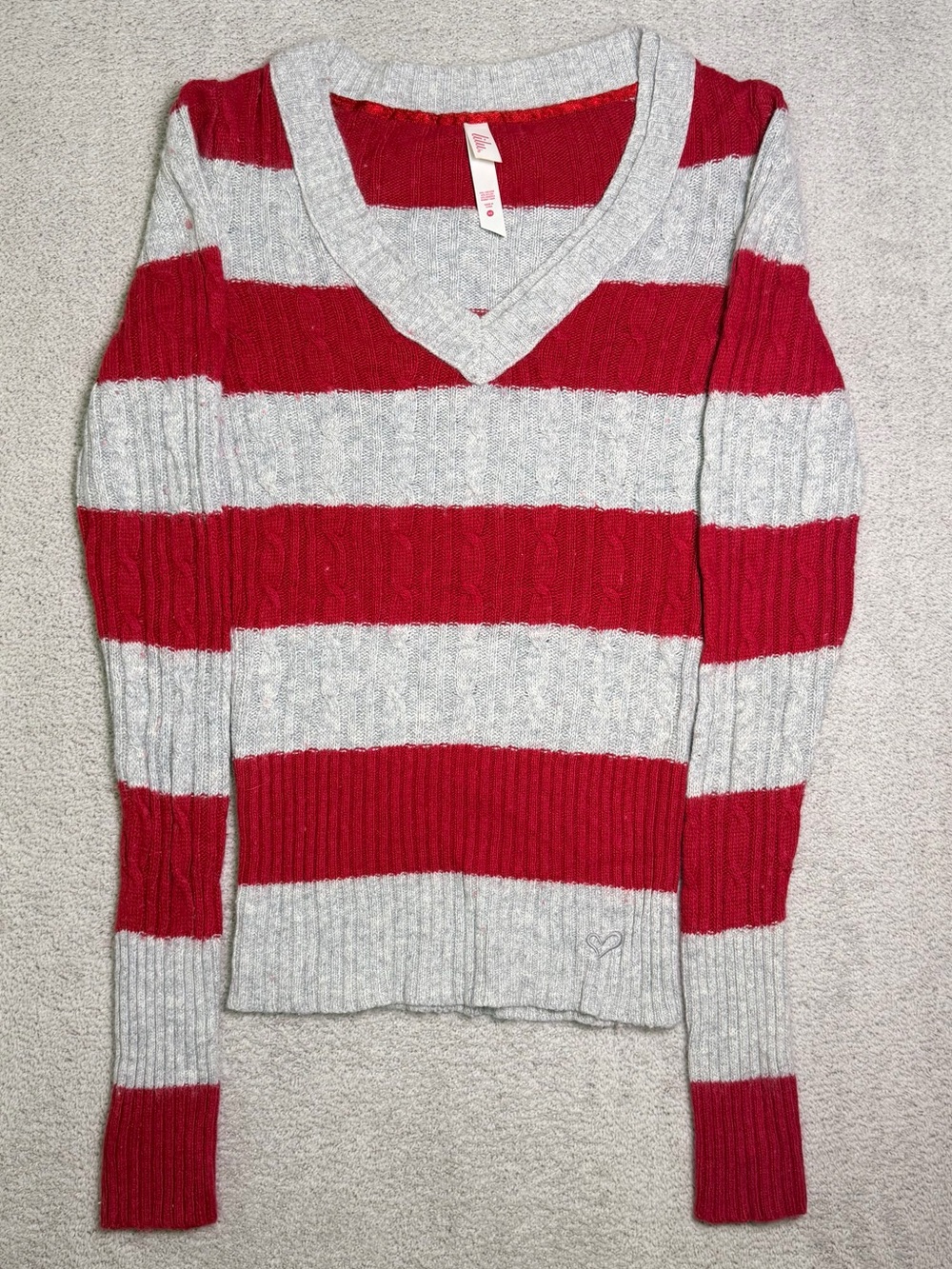 Lilu V Neck Ribbed Sweater Women’s XS Red Gray Striped Cable Knit Y2K Coquette
